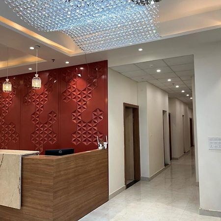 Hotel Satsang Grand Varanasi Exterior foto